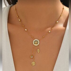Tree Pendant Necklace Q641